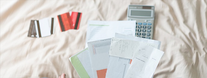 Disadvantages of Late Credit Card Payments