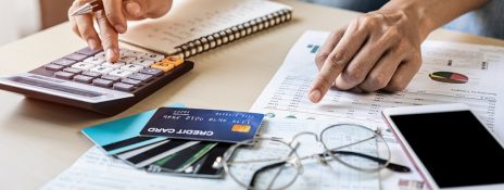 Avoid using a calculator and reviewing financial documents to calculate Credit Card interest rates by choosing IndusInd Bank Credit Cards.